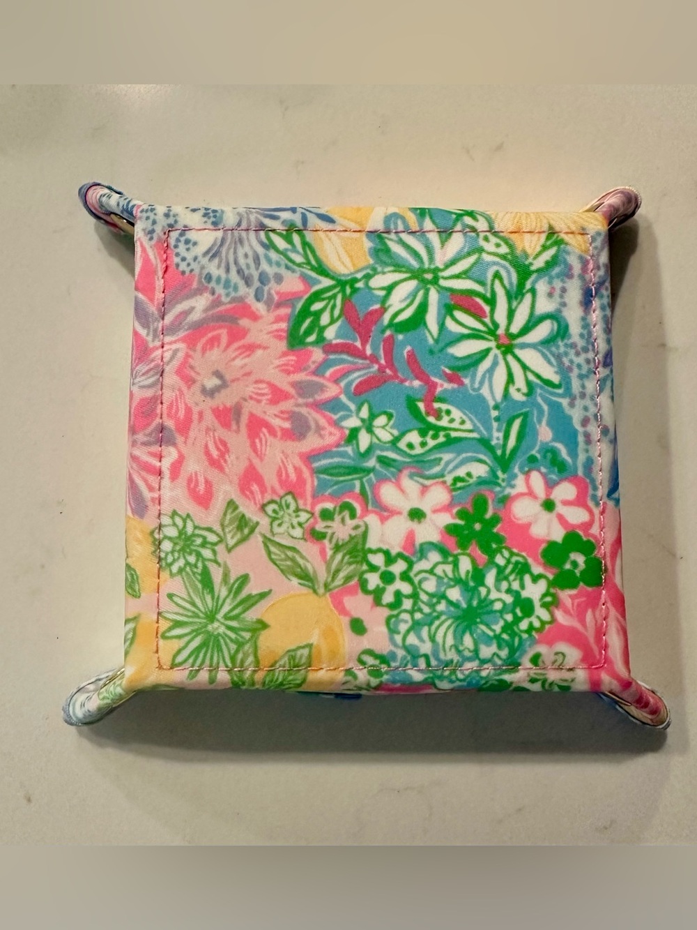 Lilly Pulitzer Catchall Tray w/Bracelet Assortment - Picture 4 of 4